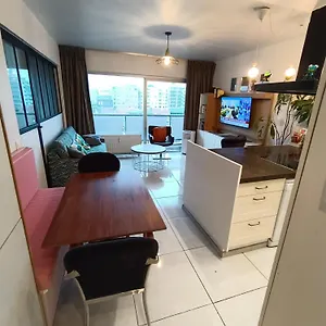  Appartement Centre 13 Quai Godefroid Kurth Pour 2 Pers A 25 Min Gare Guillemins België